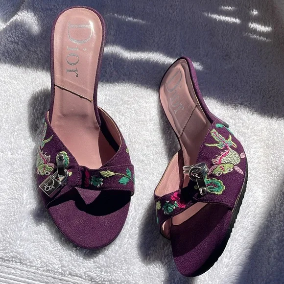 DIOR PURPLE KOI LOCK & KEYS HEELS - Picture 15 of 16